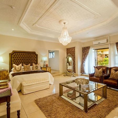 The Victoria Falls Deluxe Suites Екстер'єр фото