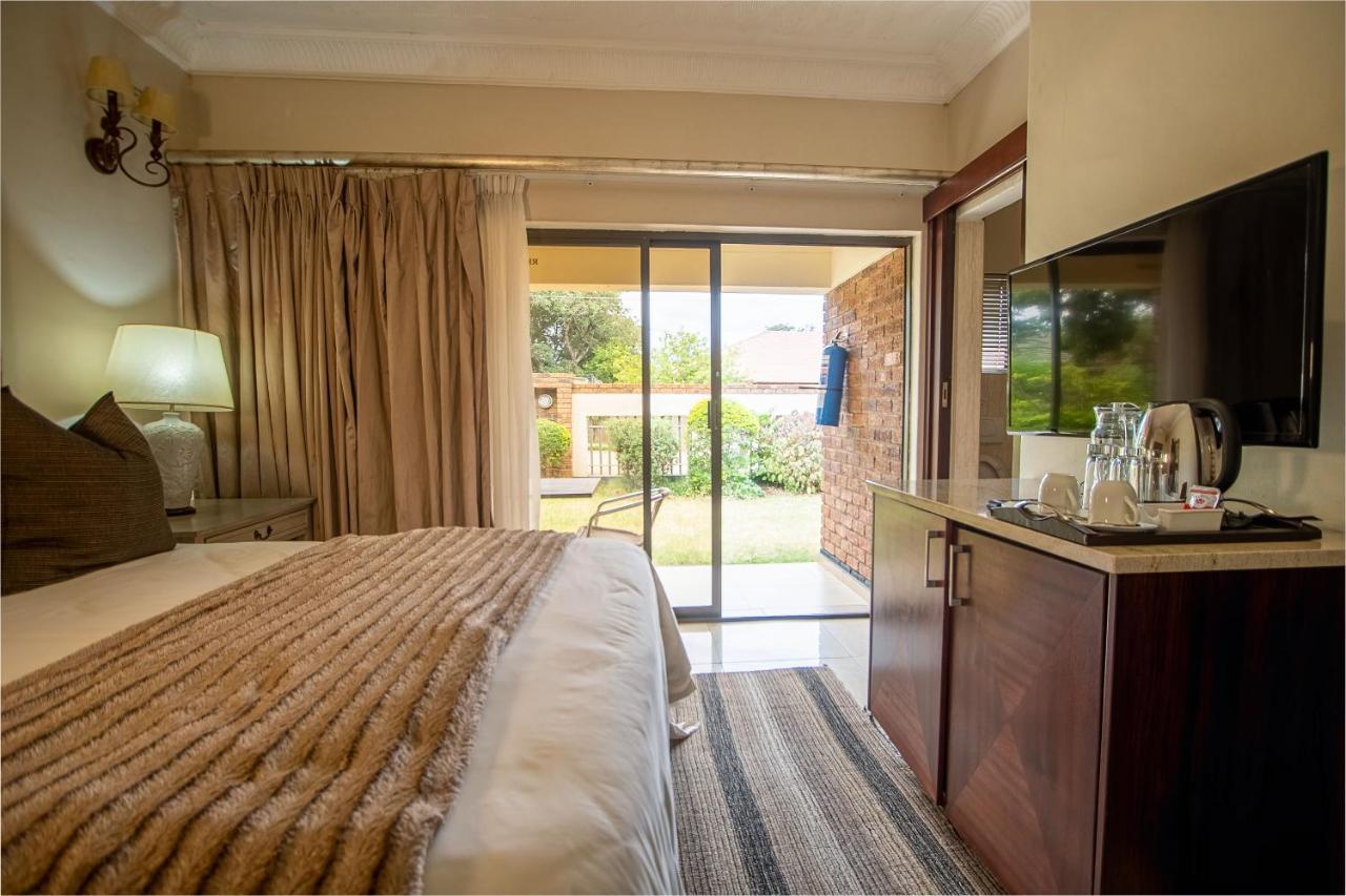 The Victoria Falls Deluxe Suites Екстер'єр фото